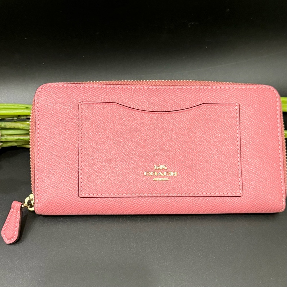 COACH Mauve Old Rose Pink Glitter Crossgrain Accordion Zip Wallet 8”X4”